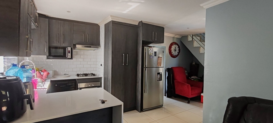 To Let 3 Bedroom Property for Rent in Schoemansville North West